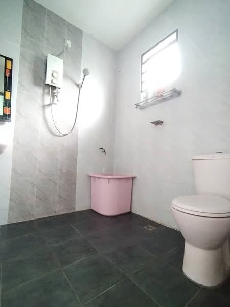 Rumah Teres 1 Tingkat untuk Dijual di Taman Canning (Ipoh) - Jeff Tan - Bathroom - PropertyGuru.com.my