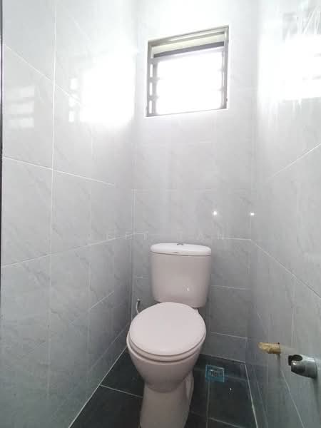 Rumah Teres 1 Tingkat untuk Dijual di Taman Canning (Ipoh) - Jeff Tan - Bathroom - PropertyGuru.com.my