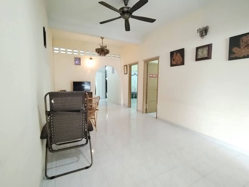 Rumah Teres 1 Tingkat untuk Dijual di Taman Canning (Ipoh) - Jeff Tan - Living Room - PropertyGuru.com.my