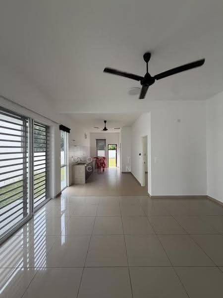 Rumah Teres untuk Dijual di Bandar Sri Sendayan (Negeri Sembilan) - Nick Chin - Kitchen - PropertyGuru.com.my