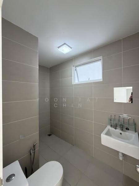 Rumah Teres untuk Dijual di Bandar Sri Sendayan (Negeri Sembilan) - Nick Chin - Bathroom - PropertyGuru.com.my