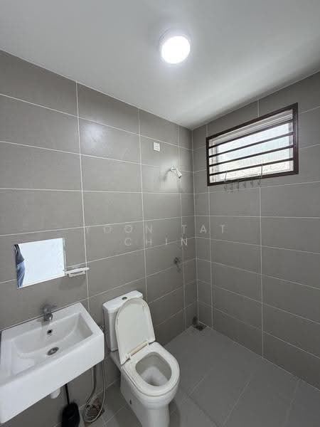 Rumah Teres untuk Dijual di Bandar Sri Sendayan (Negeri Sembilan) - Nick Chin - Bathroom - PropertyGuru.com.my