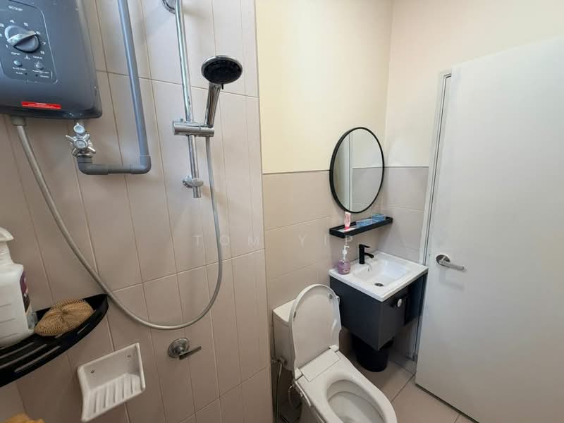 2-storey Terraced House for Sale in Bandar Country Homes (Rawang) - Tom Yip - Bathroom - PropertyGuru.com.my