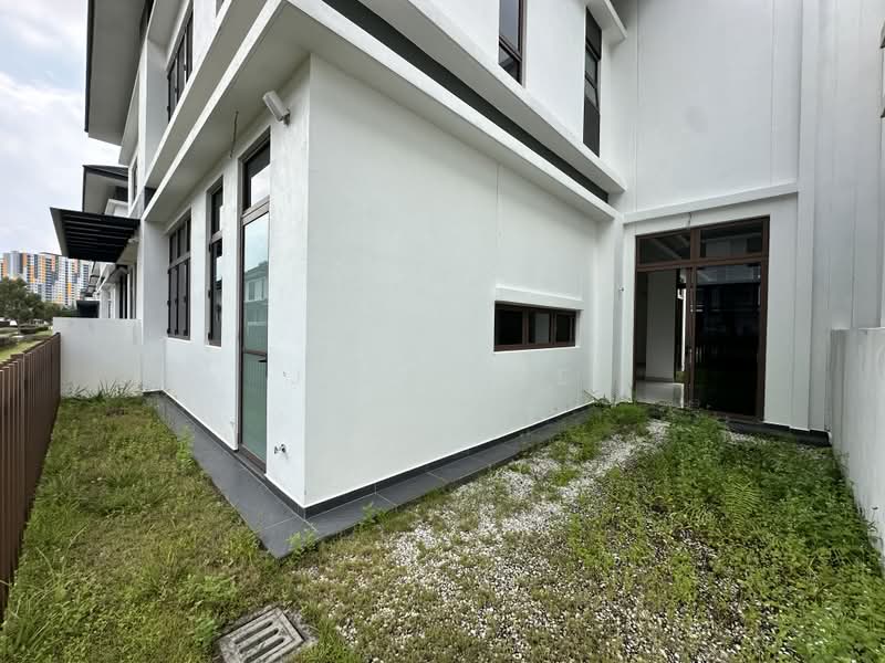 Rumah Berkembar untuk Dijual di Setia Alam (Selangor) - Jess Tee - Exterior - PropertyGuru.com.my
