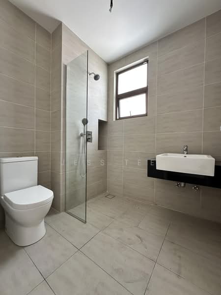 Rumah Berkembar untuk Dijual di Setia Alam (Selangor) - Jess Tee - Bathroom - PropertyGuru.com.my