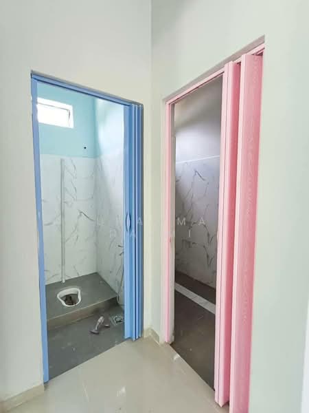 Rumah Banglo untuk Dijual di Kampung Nyior (Kuala Paka) - Muhammad Najmi - Bathroom - PropertyGuru.com.my