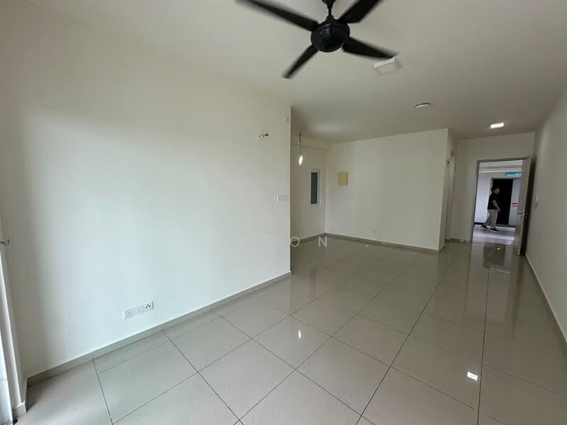 Servis Apartment untuk Dijual di Seasons Amara Larkin - Carson . - Living Room - PropertyGuru.com.my