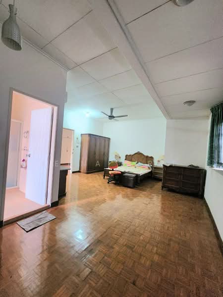 Rumah Banglo untuk Dijual di SS1 (Petaling Jaya) - Reena Sarif - Bedroom - PropertyGuru.com.my