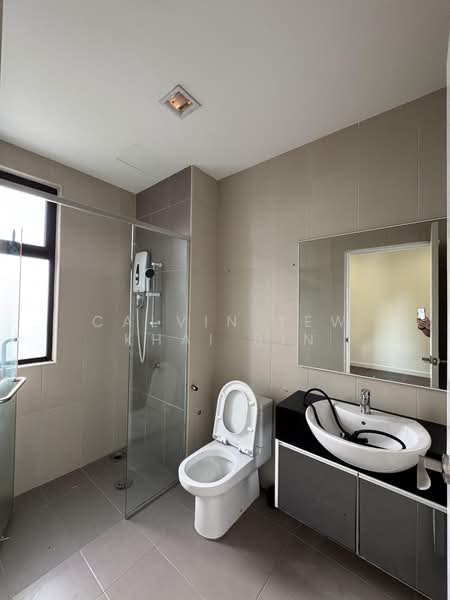 Kondominium untuk Dijual di Richmond @ Mont Kiara - Calvin Tew Khai Bin - Bathroom (B2) - PropertyGuru.com.my