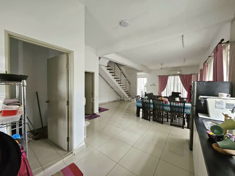 2-storey Terraced House for Sale in Elmina (Shah Alam) - Tom Yip - Dining Room - PropertyGuru.com.my