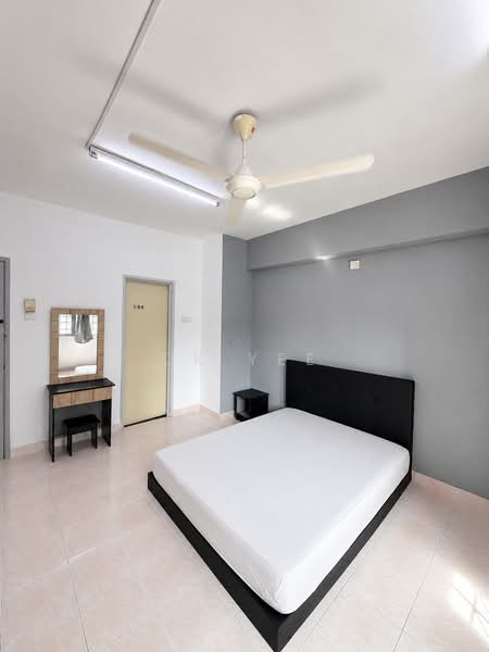 Condominium for Rent at Vista Komanwel C - CK Yee - Bedroom - PropertyGuru.com.my