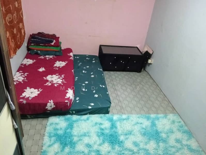 Terraced House for Sale in Taman Munsyi Ibrahim (Johor Bahru) - Mohd Faez - Bedroom - PropertyGuru.com.my
