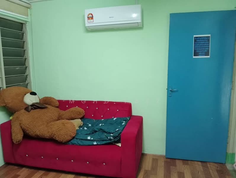 Terraced House for Sale in Taman Munsyi Ibrahim (Johor Bahru) - Mohd Faez - Living Room - PropertyGuru.com.my