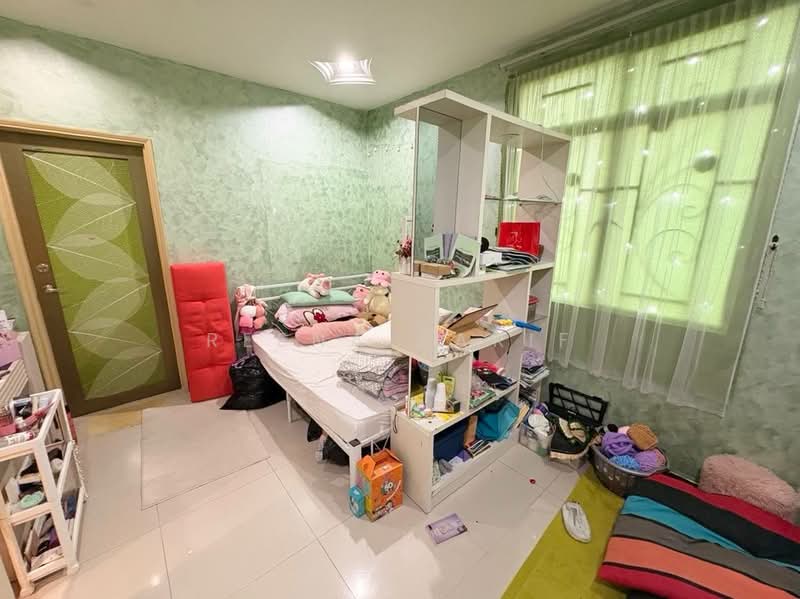 Bungalow for Sale in Subang Bestari (Shah Alam) - Reena Sarif - Bedroom - PropertyGuru.com.my