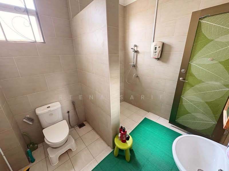 Bungalow for Sale in Subang Bestari (Shah Alam) - Reena Sarif - Bathroom - PropertyGuru.com.my