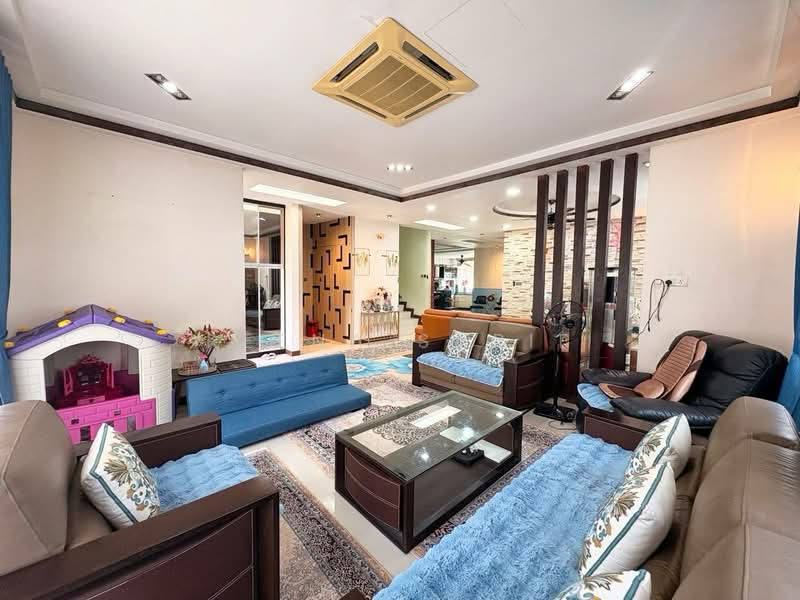 Bungalow for Sale in Subang Bestari (Shah Alam) - Reena Sarif - Living Room - PropertyGuru.com.my