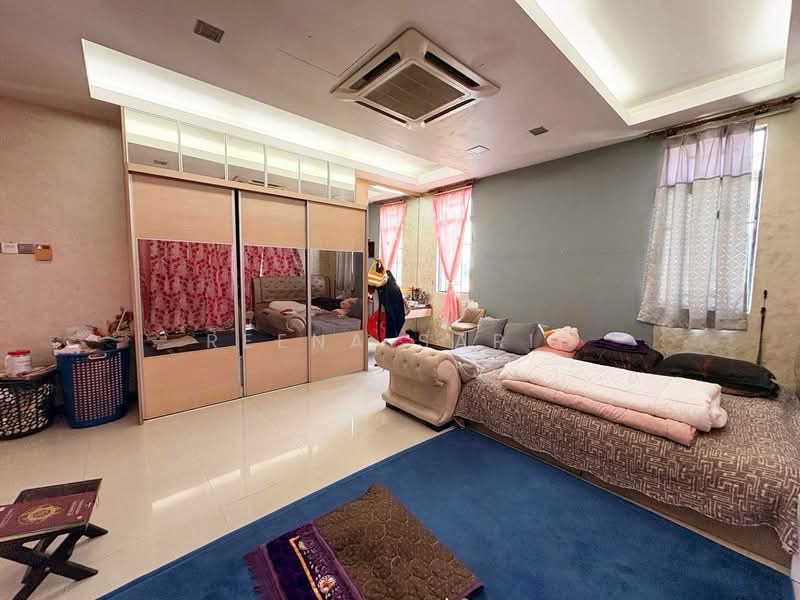 Bungalow for Sale in Subang Bestari (Shah Alam) - Reena Sarif - Bedroom - PropertyGuru.com.my