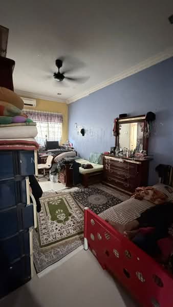 Rumah Berkembar untuk Dijual di Taman Taming Jaya (Balakong) - Nor Azhar Azlan - Bedroom - PropertyGuru.com.my