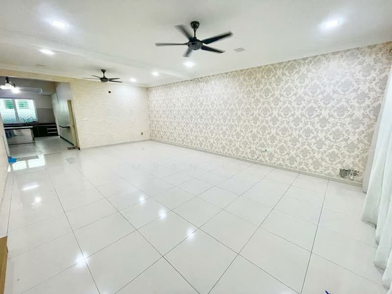 Rumah Teres untuk Dijual di Bandar Sri Sendayan (Negeri Sembilan) - Imran Isa - Living Room - PropertyGuru.com.my