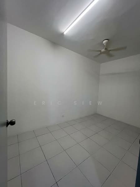 Condominium for Rent at Residensi Sateria - Eric Siew - Interior - PropertyGuru.com.my