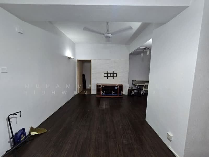 Kondominium untuk Dijual di Antah Tower - Muhammad Shahrul Ridhwan Mehamad Nasir - Living Room - PropertyGuru.com.my