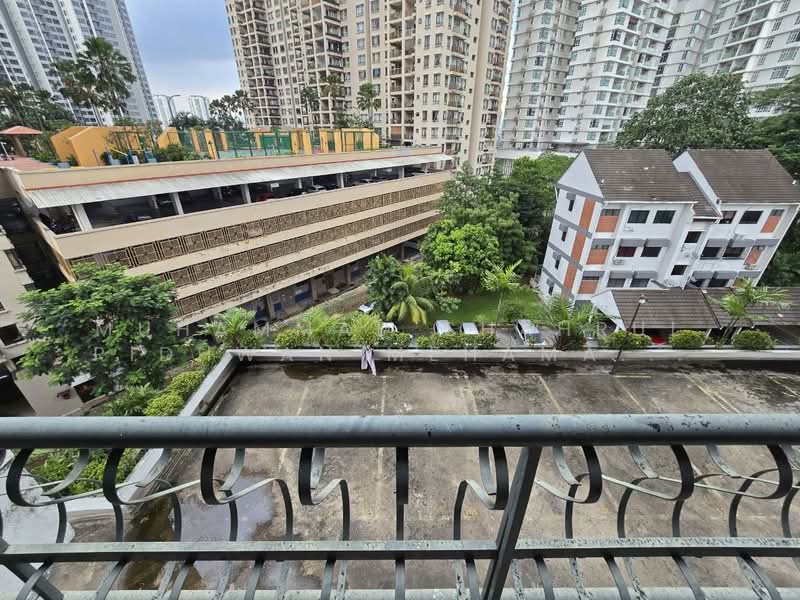 Kondominium untuk Dijual di Antah Tower - Muhammad Shahrul Ridhwan Mehamad Nasir - Balcony View - PropertyGuru.com.my