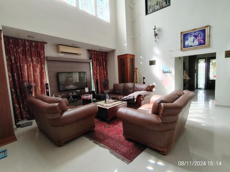 Bungalow House untuk Dijual di Usj 17 (Subang Jaya) - Sa'a Nordin - Living Room - PropertyGuru.com.my
