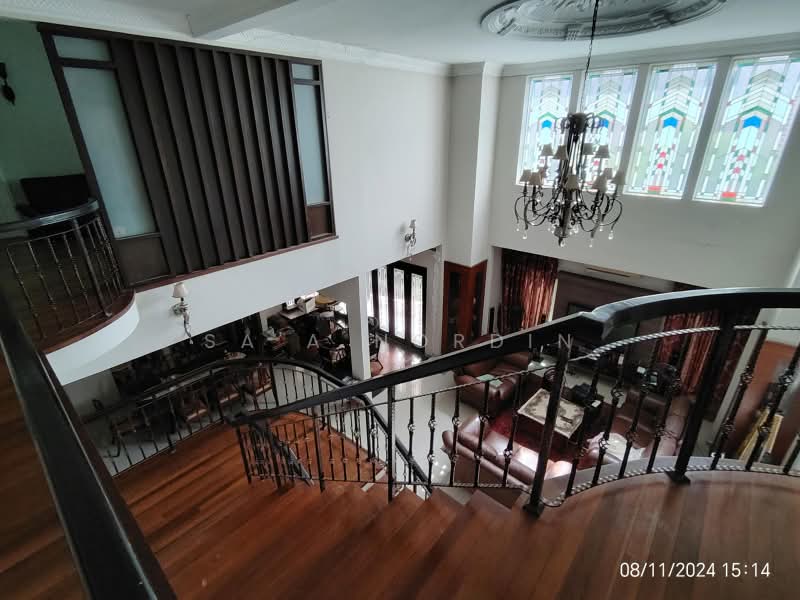 Bungalow House untuk Dijual di Usj 17 (Subang Jaya) - Sa'a Nordin - Living Room - PropertyGuru.com.my