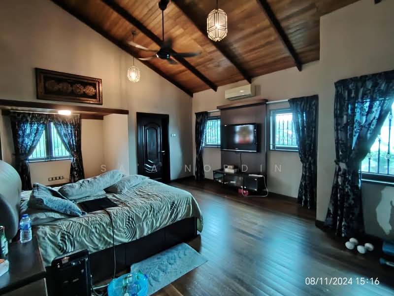 Bungalow House untuk Dijual di Usj 17 (Subang Jaya) - Sa'a Nordin - Bedroom - PropertyGuru.com.my