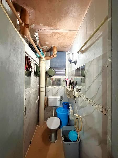 Rumah Flat untuk Dijual di Bukit Cheras - Ik Shian Swu - Bathroom - PropertyGuru.com.my