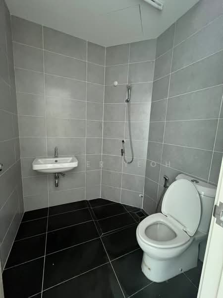 Rumah Teres 2 Tingkat untuk Dijual di Bandar Cassia (Batu Kawan) - Peter Yeoh - Bathroom - PropertyGuru.com.my