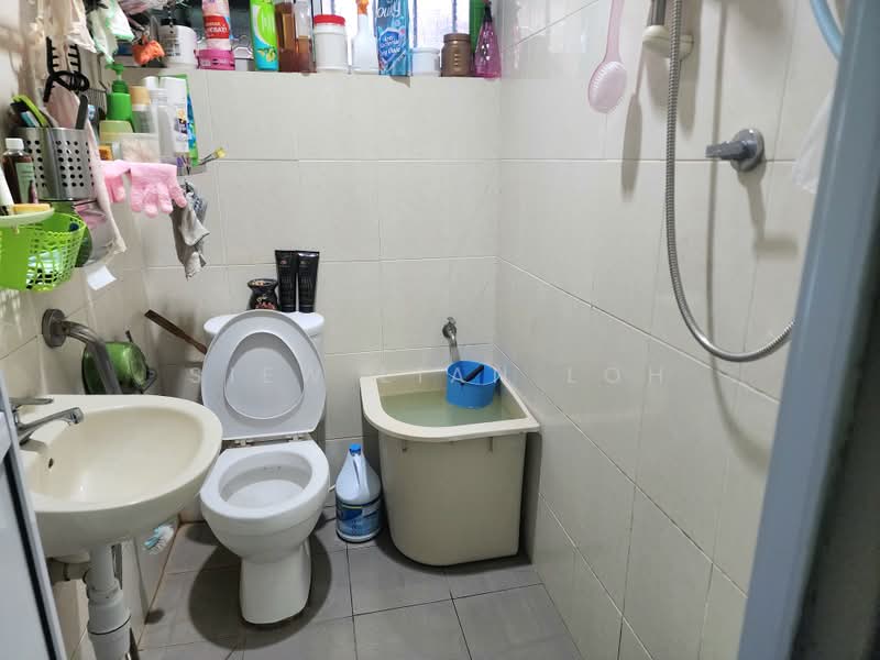 Rumah Teres 1 Tingkat untuk Dijual di SS4 (Petaling Jaya) - Siew Lian Loh - Bathroom - PropertyGuru.com.my