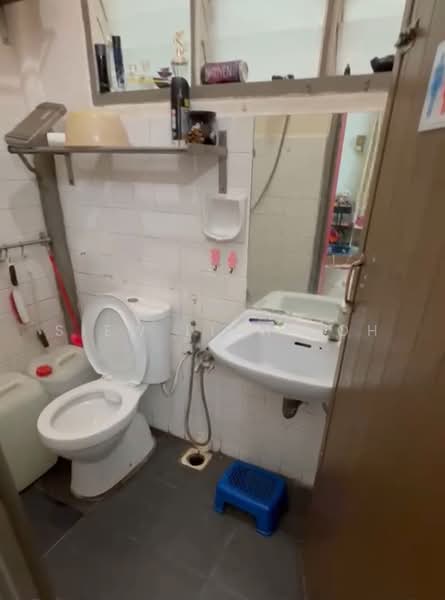 Rumah Teres 1 Tingkat untuk Dijual di SS4 (Petaling Jaya) - Siew Lian Loh - Bathroom - PropertyGuru.com.my