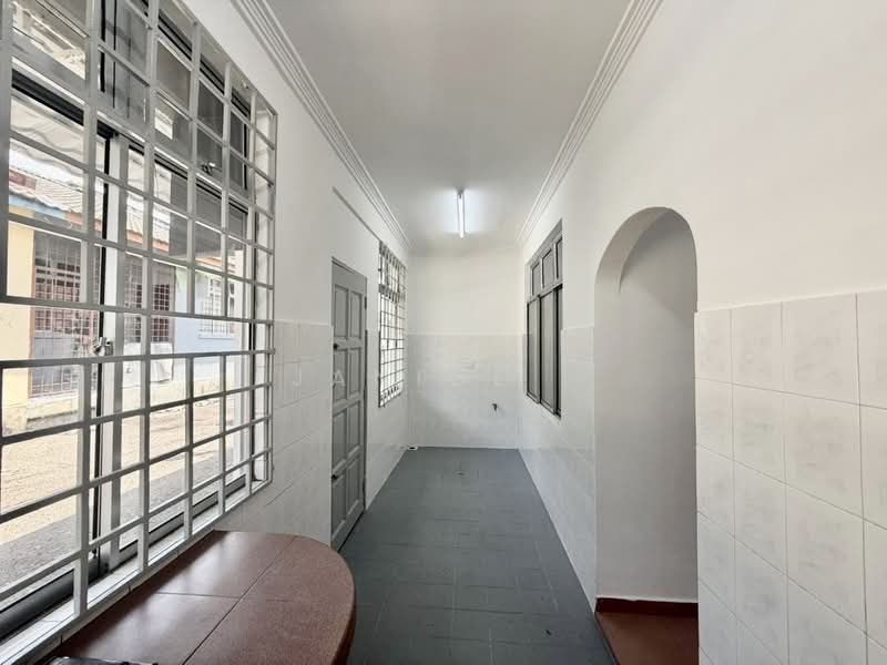 Rumah Teres 1 Tingkat untuk Dijual di Taman Universiti (Skudai) - Janice . - PropertyGuru.com.my