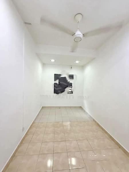 1.5-storey Terraced House for Rent in Bukit Raja (Selangor) - Veni Foo Yoke Fuang - Interior - PropertyGuru.com.my