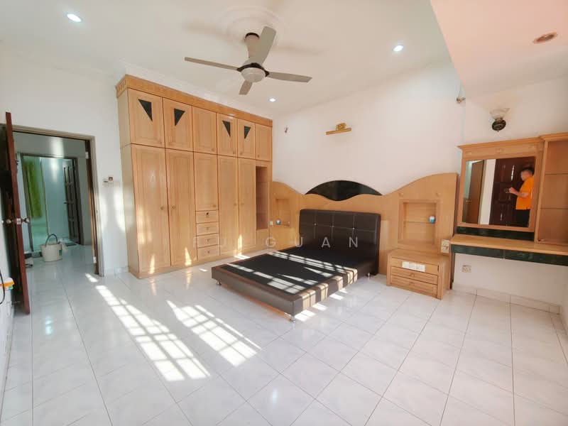 2-storey Terraced House for Rent in Bandar Baru Permas Jaya (Permas Jaya) - Fu Guan - Bedroom - PropertyGuru.com.my