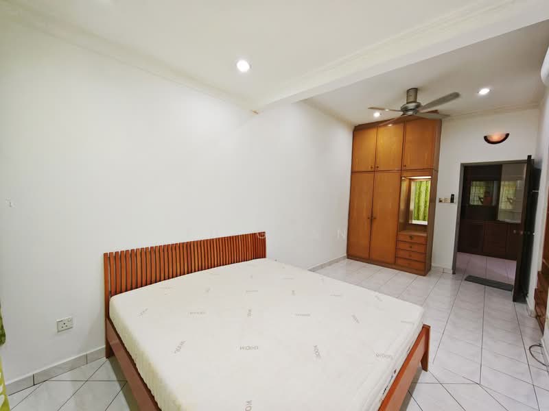 2-storey Terraced House for Rent in Bandar Baru Permas Jaya (Permas Jaya) - Fu Guan - Bedroom - PropertyGuru.com.my