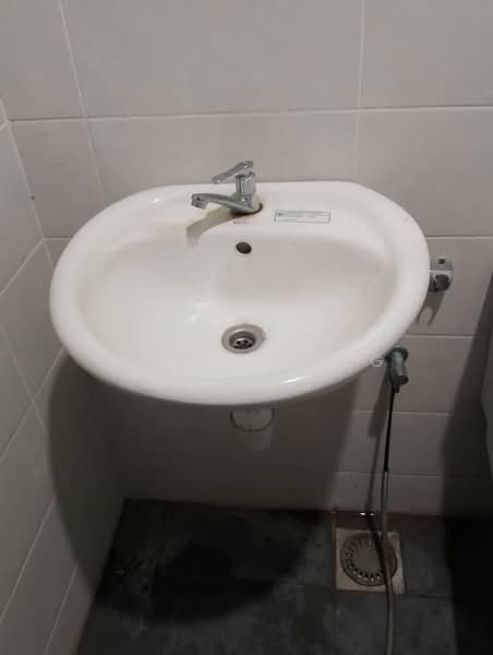 Service Residence for Sale at Mesahill - Kent Chong - Bathroom - PropertyGuru.com.my