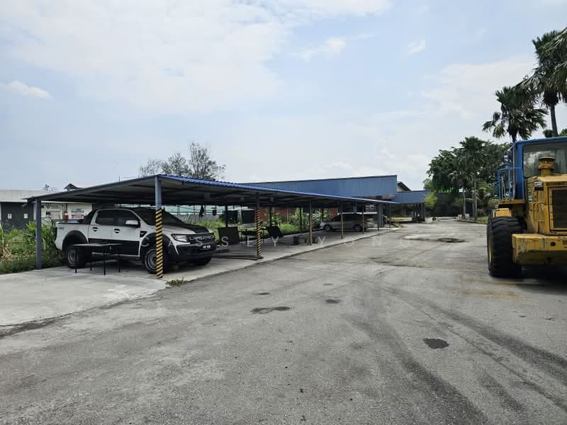 Gudang untuk Disewa di Klang (Selangor) - Cassey Yong - Car Park - PropertyGuru.com.my