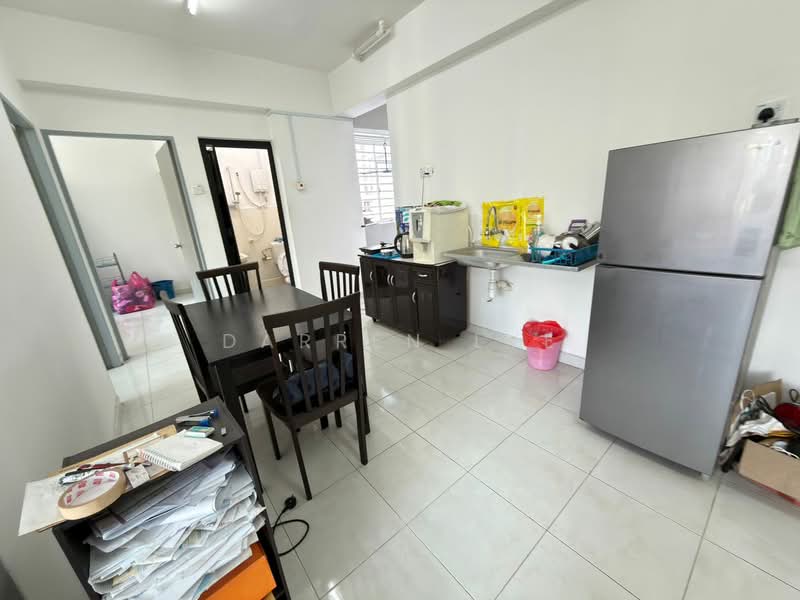Apartment for Sale at Suria Vista Apartment - Darren Lye - Kitchen - PropertyGuru.com.my