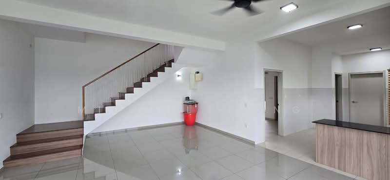 Rumah Teres 2 Tingkat untuk Disewa di Bandar Serenia (Dengkil) - Michael Foong - Living Room - PropertyGuru.com.my
