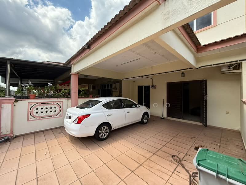 Rumah Teres 2 Tingkat untuk Dijual di Taman Cheng Setia (Cheng) - Kellyn Foo - PropertyGuru.com.my