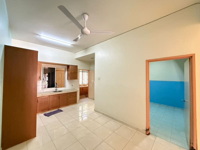 Rumah Teres 2 Tingkat untuk Dijual di Taman Cheng Setia (Cheng) - Kellyn Foo - PropertyGuru.com.my