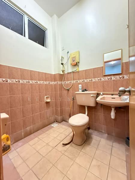 Rumah Teres 2 Tingkat untuk Dijual di Taman Cheng Setia (Cheng) - Kellyn Foo - PropertyGuru.com.my