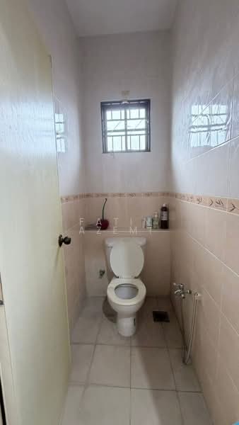 Rumah Berkembar untuk Dijual di Taman Taming Jaya (Balakong) - Fatin Azemi - Bathroom - PropertyGuru.com.my