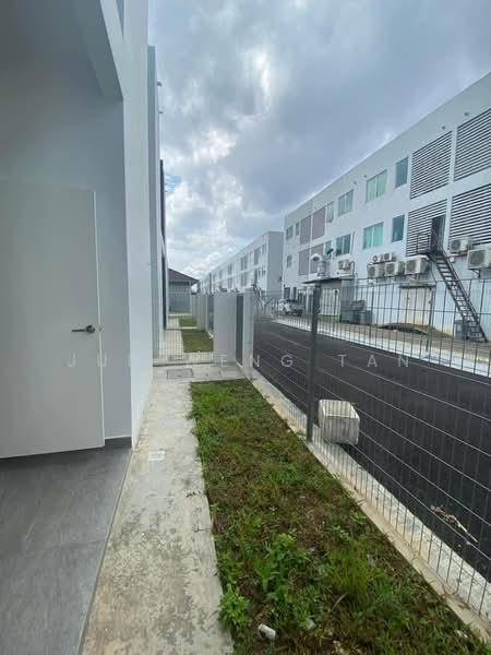 Rumah Teres 2 Tingkat untuk Dijual di Taman Adda Heights (Tebrau) - Jun Weng Tan - Exterior - PropertyGuru.com.my