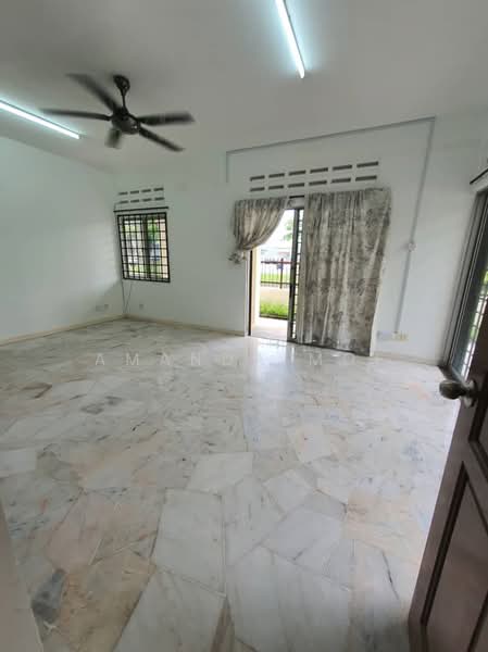Rumah Teres 2 Tingkat untuk Dijual di Bandar Baru Permas Jaya (Permas Jaya) - Amanda Moi - Living Room - PropertyGuru.com.my