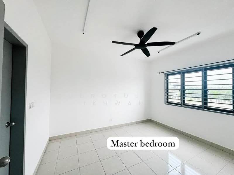 Kondominium untuk Disewa di Cassia Residence @ Laman View - Gudrotullah Ikhwan - Master Bedroom - PropertyGuru.com.my