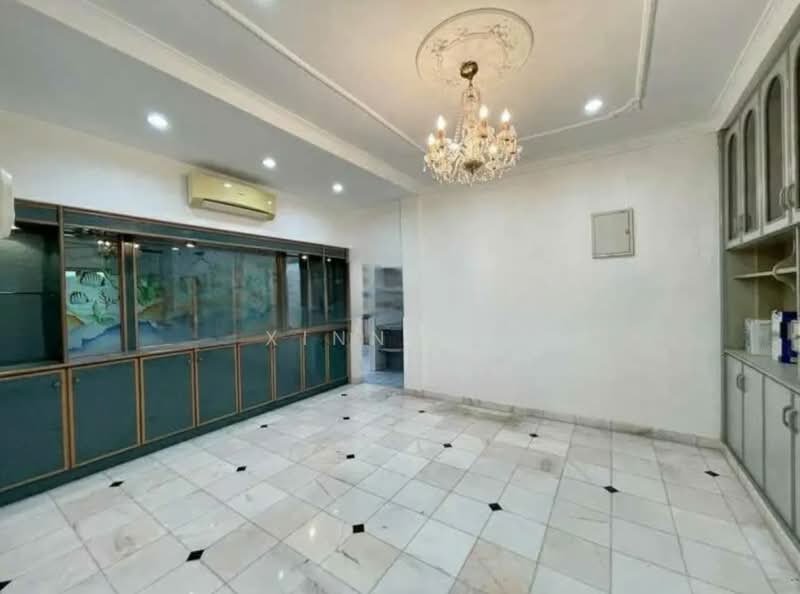 Rumah Berkembar untuk Dijual di Taman Lumba Kuda (Ayer Itam) - Xinnee . - Living Room - PropertyGuru.com.my