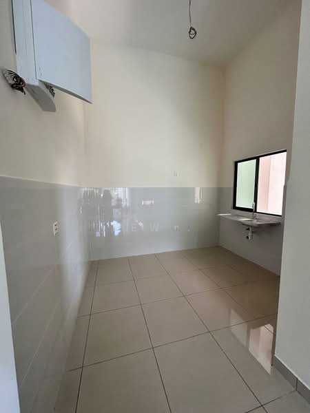Kondominium untuk Disewa di Brezza Hill - Kew . - Kitchen - PropertyGuru.com.my